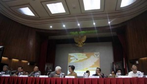 211055_persiapan-jelang-kenaikan-harga-bbm_663_382