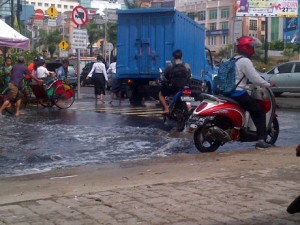 banjir_luar