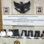 Sidang Paripurna Istimewa DPRD Kota Bandung dalam Rangka Pelantikan Walikota dan Wakil Walikota Bandung Masa Bakti 2013-2018