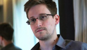 212499_edward-snowden_663_382