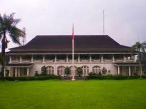 gedung kesenian