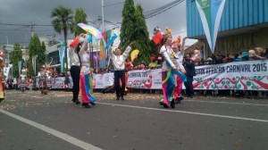 delegasi-dari-cina-tampil-di-acara-parade-asia-afrika