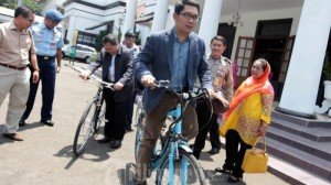 ridwan-kamil-bersepeda_20150916_082721