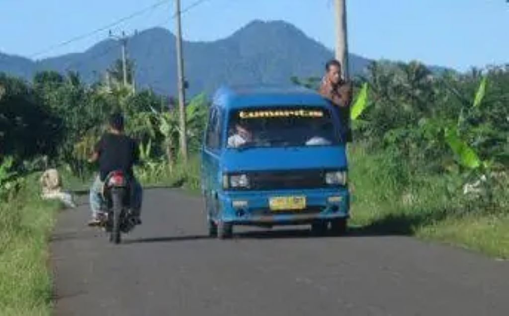 angkot rumaritis untuk akses ke perumahan griya salak endah 2