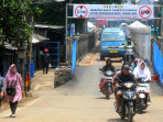 Warga Terdampak Proyek Jembatan Cikereteg Ancam Geruduk Istana Bogor