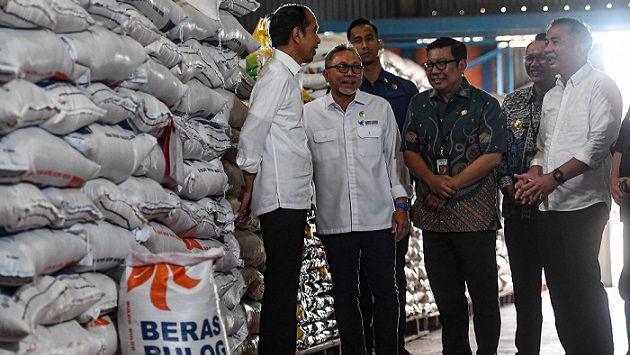 joko widodo zulkifli hasan harga beras