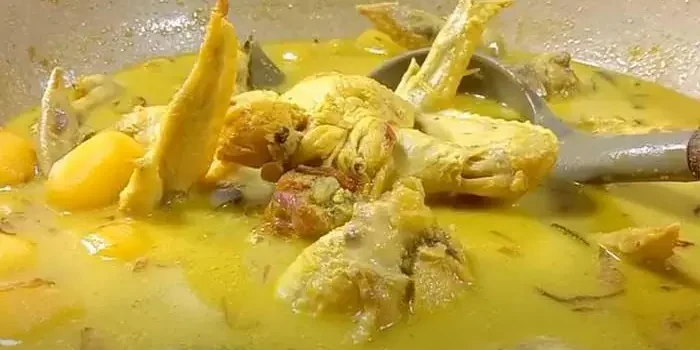 resep opor ayam bumbu kuning untuk lebaran iedul fitri